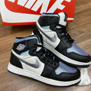 TÊNIS AIR JORDAN DUNK LOW BRANCO COM PRETO E AZUL - LANÇAMENTO