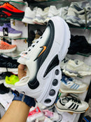 LANÇAMENTO Tênis Nike Air Max DN Branco com Preto + Frete Grátis