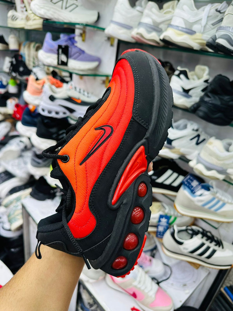LANÇAMENTO Tênis Nike Air Max DN Preto com Laranja + Frete Grátis