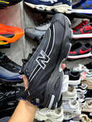 LANÇAMENTO Tênis New Balance 1000 Preto Detalhes Cinza + Frete Grátis
