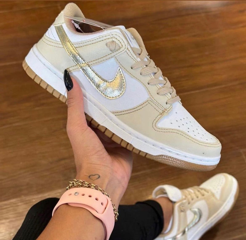 TÊNIS NIKE DUNK LOW BRANCO COM DOURADO- LANÇAMENTO🔥