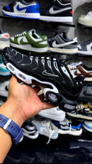 LANÇAMENTO Tênis Nike Air Max Plus TN1 Preto e Branco + Frete Grátis