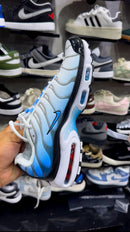 LANÇAMENTO Tênis Nike Air Max Plus TN1 Branco com Azul Claro + Frete Grátis